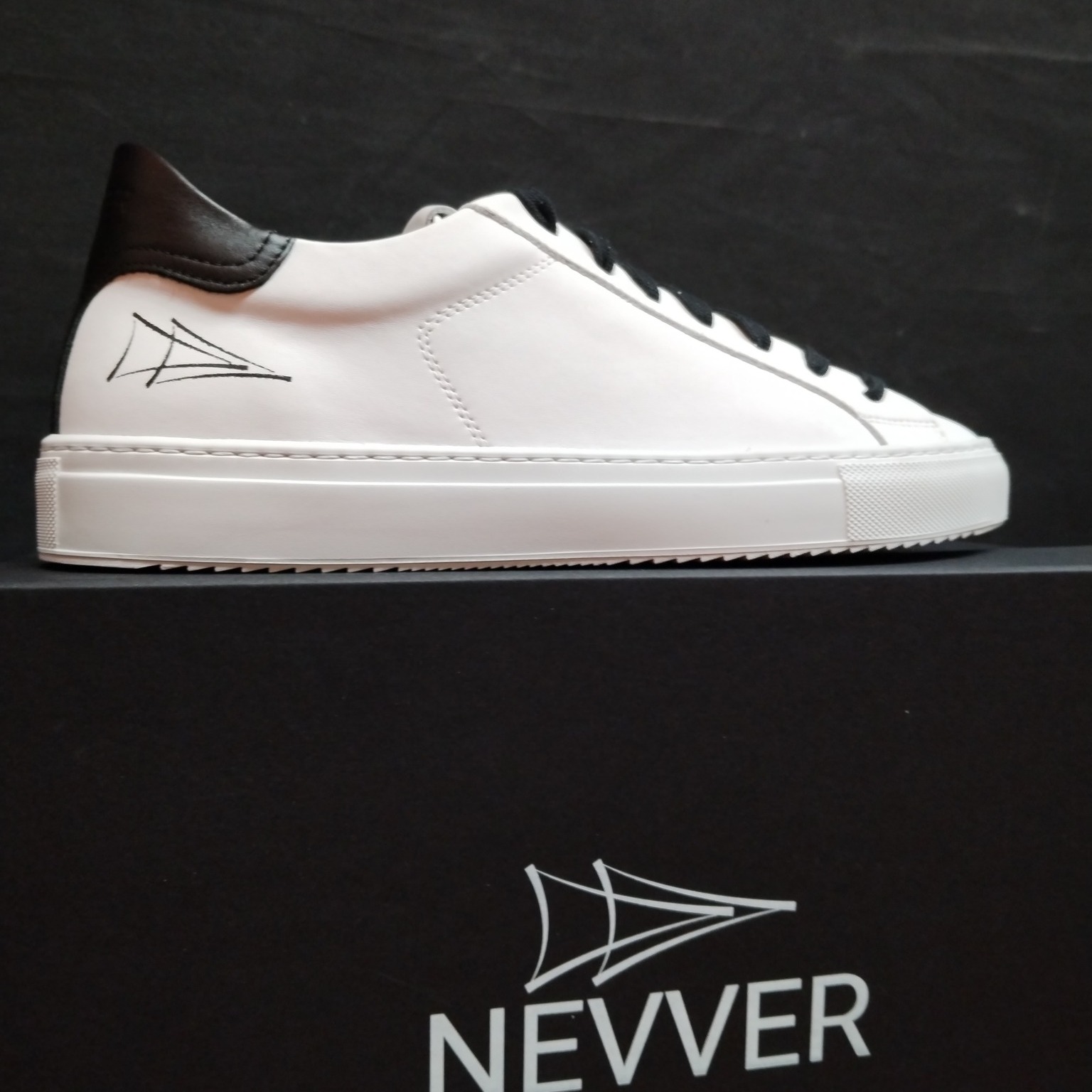 Black  White - Nevver - SpringSummer 2024